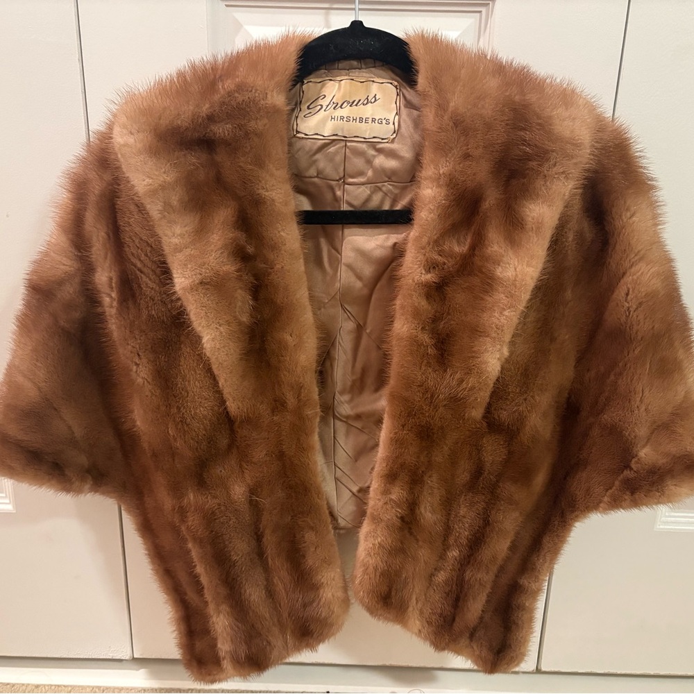 Strouss Autumn Haze MBM EMBA Mutation Mink Arm Slits Fully Lined Mint